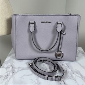LIKE NEW! Michael Kors Large Light Lilac/Gray Colored Satchel